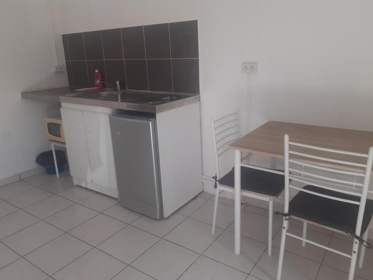 Petit Studio Куру Екстериор снимка